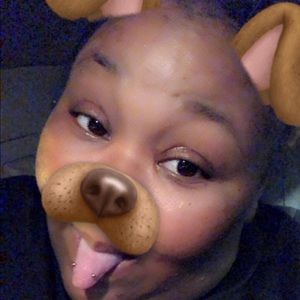 Meet your Posher, Ebony